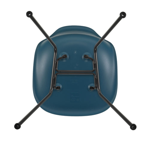 Cadeira Eames em Plástico DSX / Base Preta